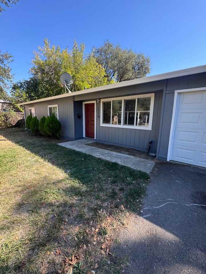 2023 Heller Ln