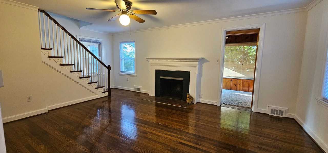 3744 Camden St Se - Photo 3 of 29