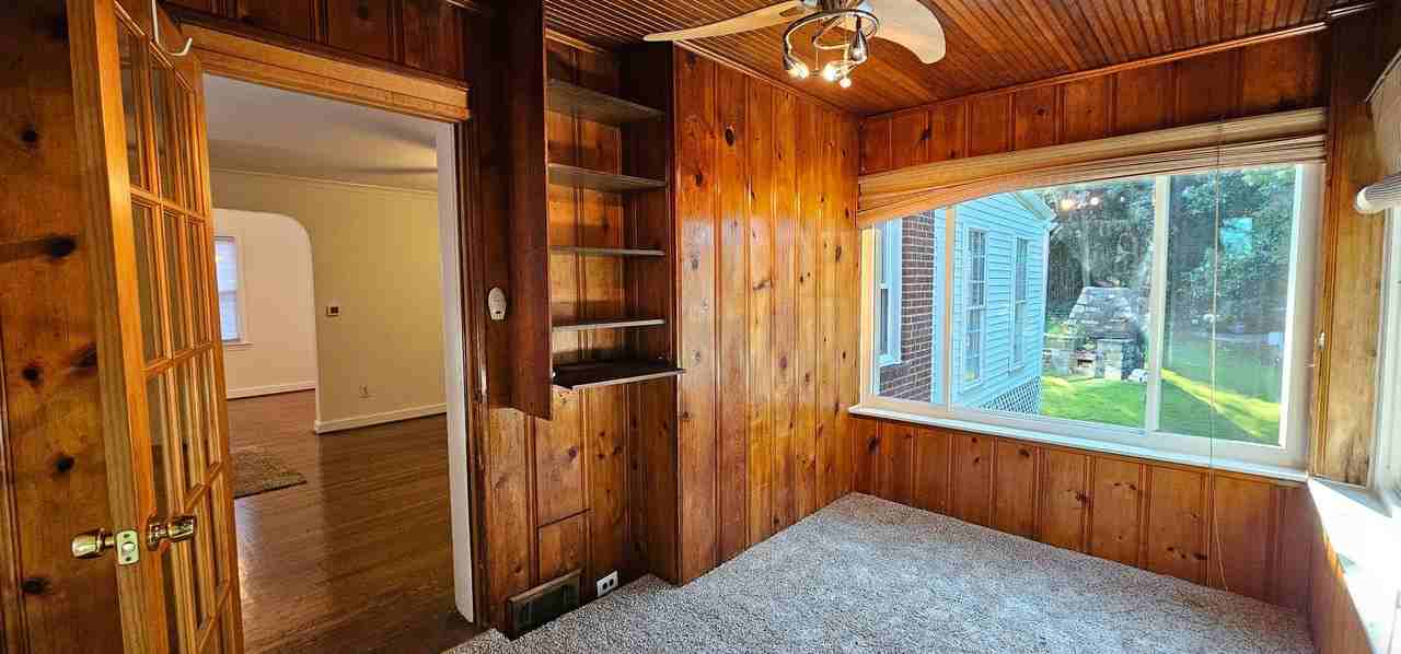 3744 Camden St Se - Photo 6 of 29