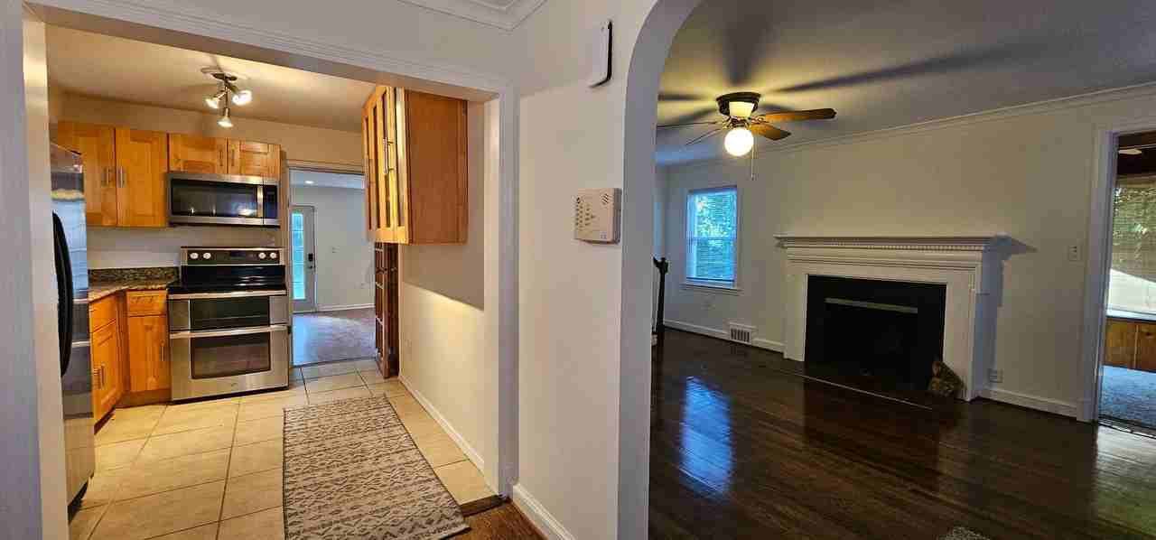 3744 Camden St Se - Photo 7 of 29