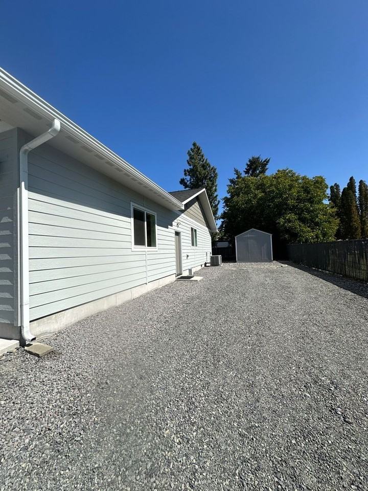 3619 Boulder Ln - Photo 3 of 11