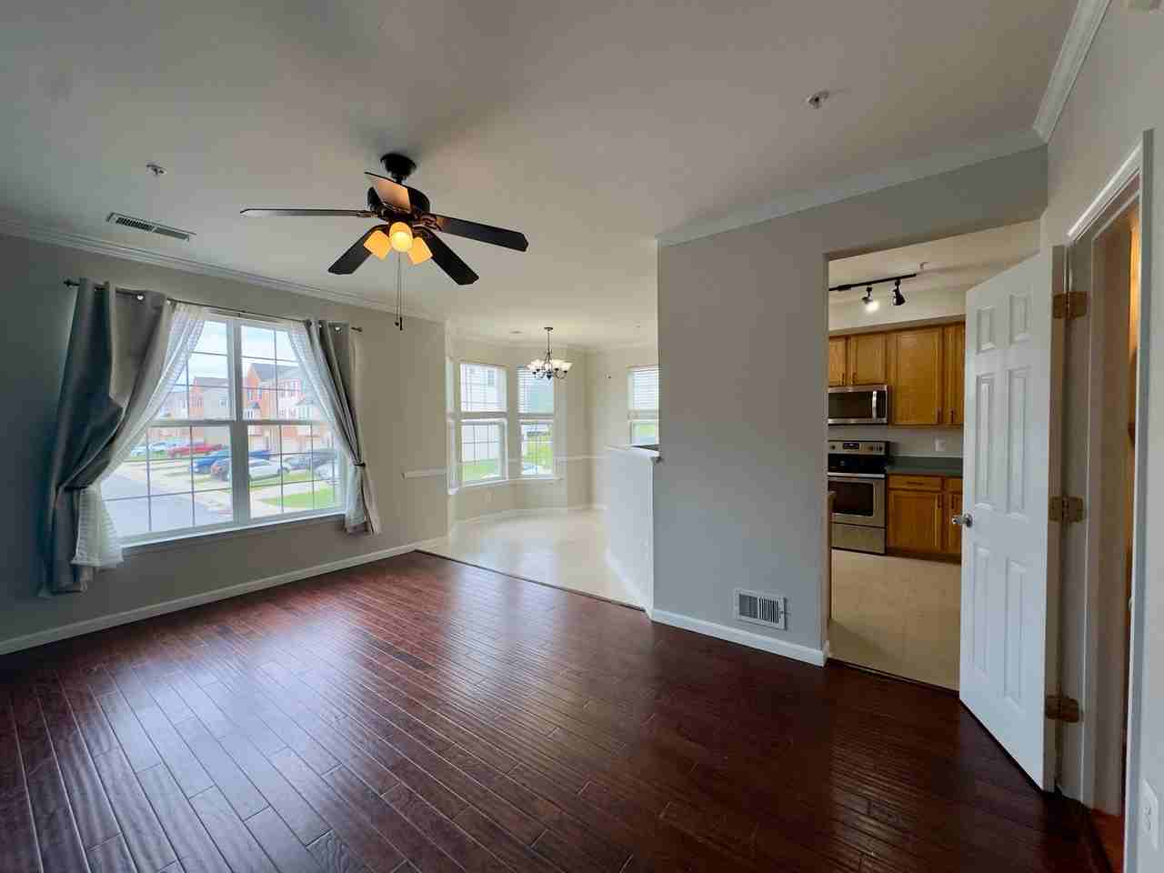 170 Mohegan Dr - Photo 4 of 24