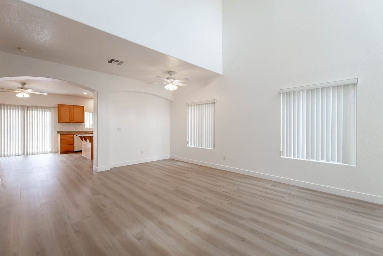 3148 E Eldorado Ln - Photo 4 of 47