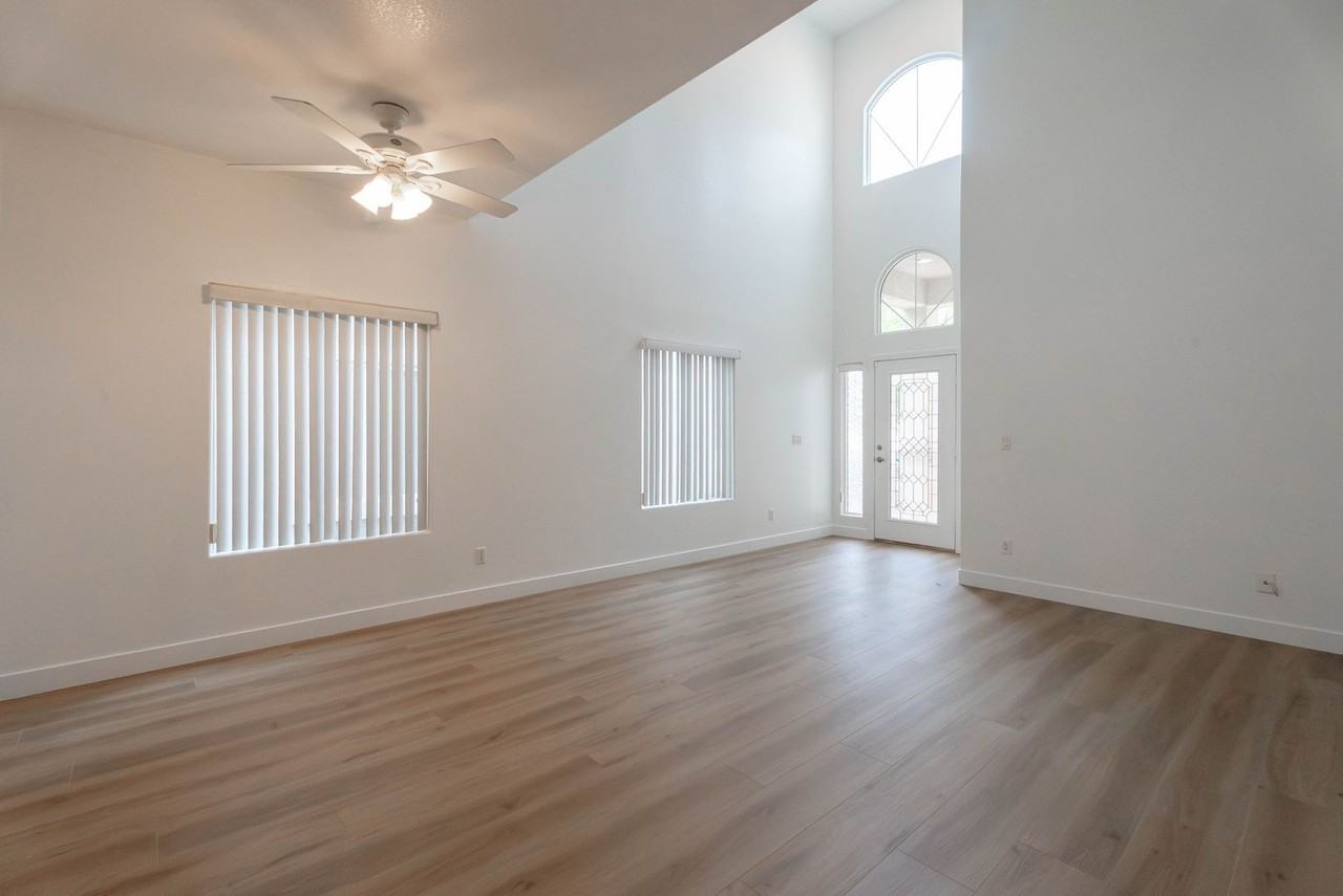 3148 E Eldorado Ln - Photo 5 of 47