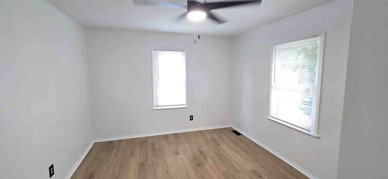 2612 Franklin Ave - Photo 6 of 16