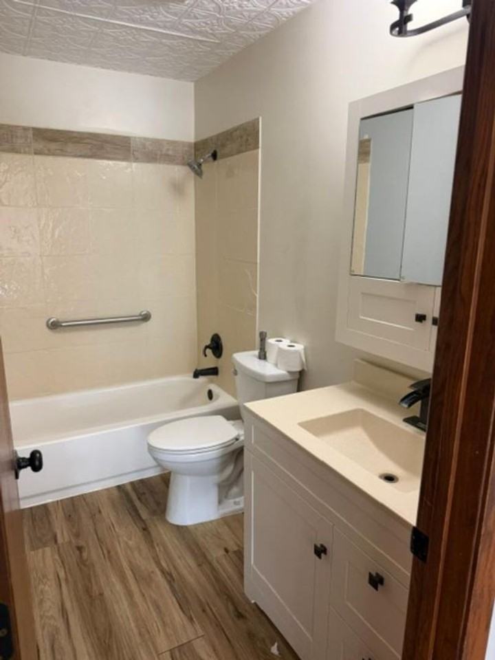 1301 Polk St S - Photo 7 of 14