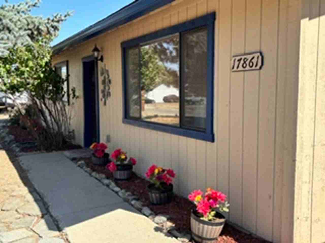 17861 Tanforan Dr - Photo 3 of 49