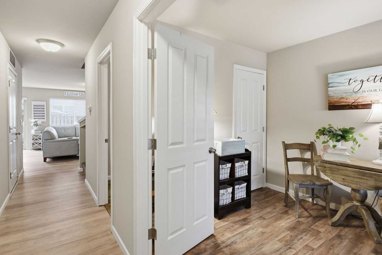 291 Ne Tronson Cir - Photo 5 of 31