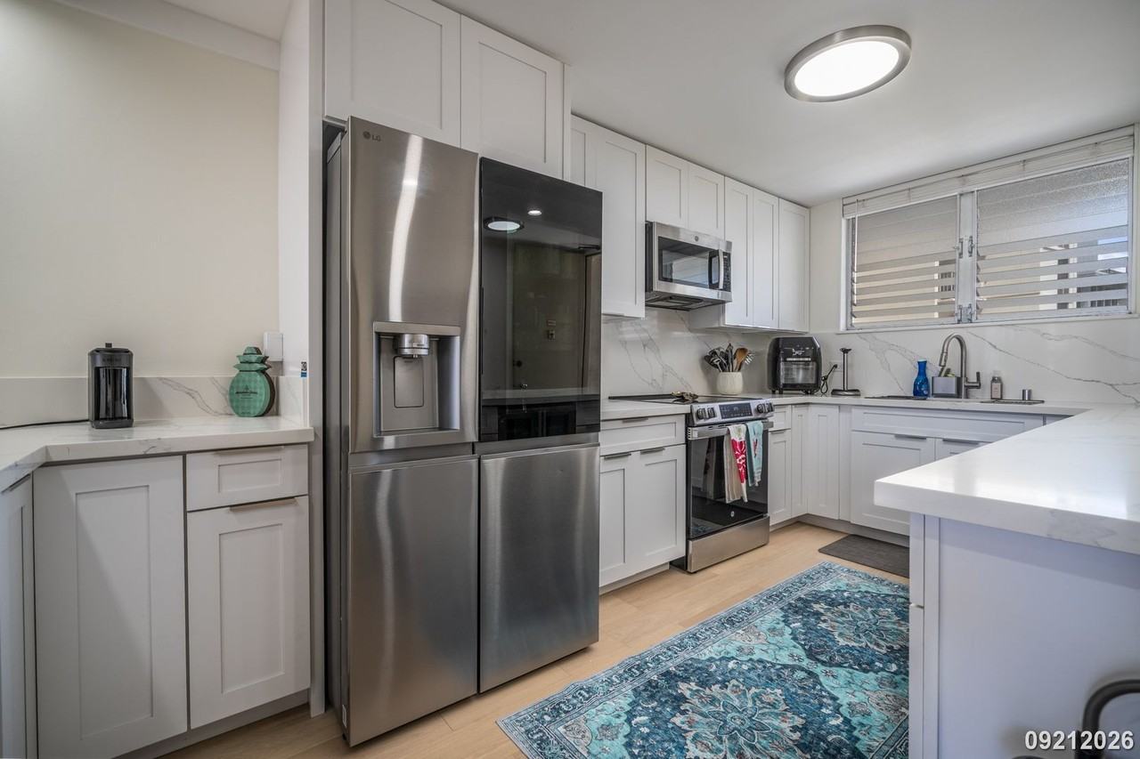 1717 Ala Wai Blvd #1209 - Photo 3 of 30