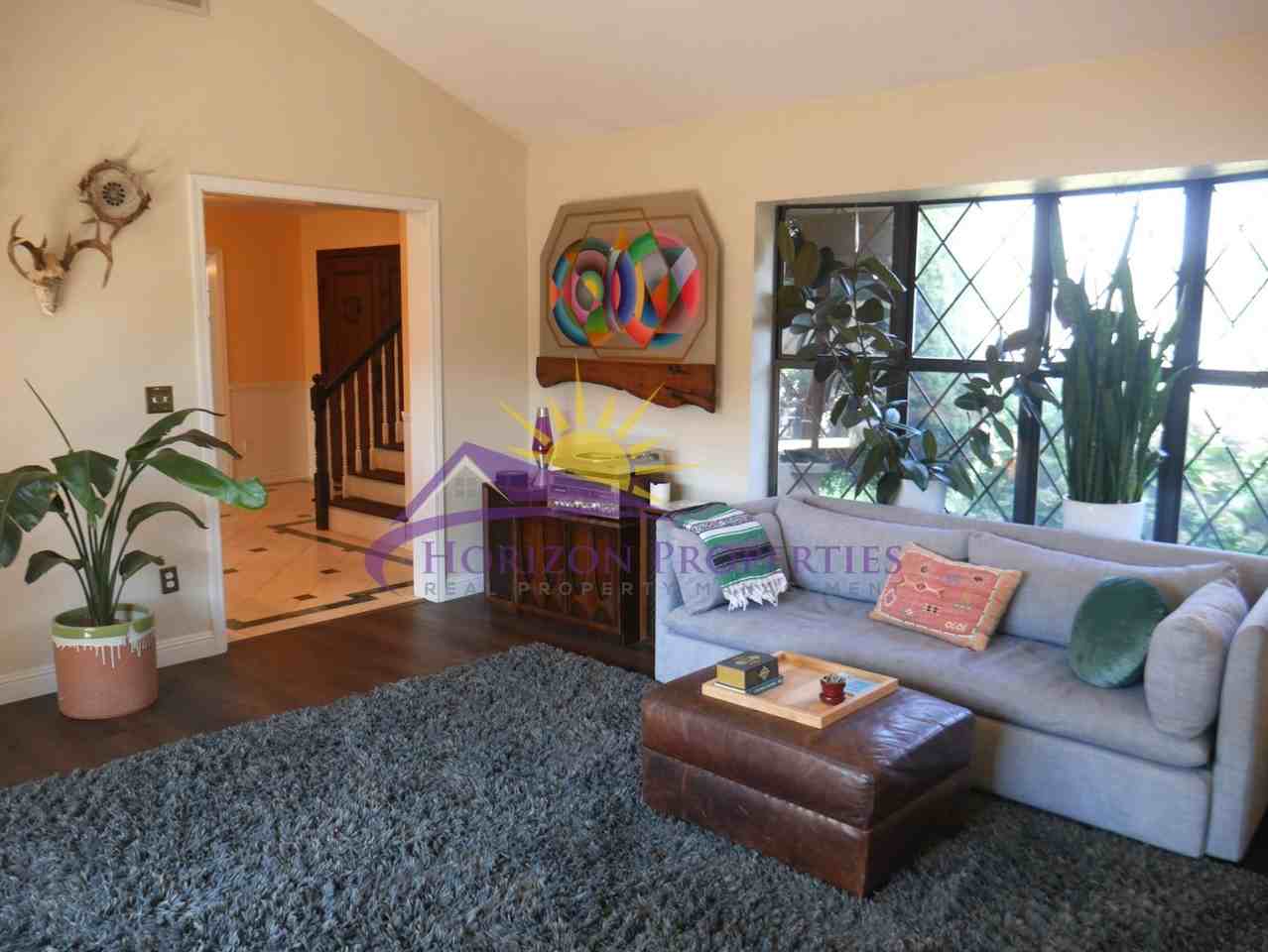 1704 Summerhill Ct - Photo 7 of 41