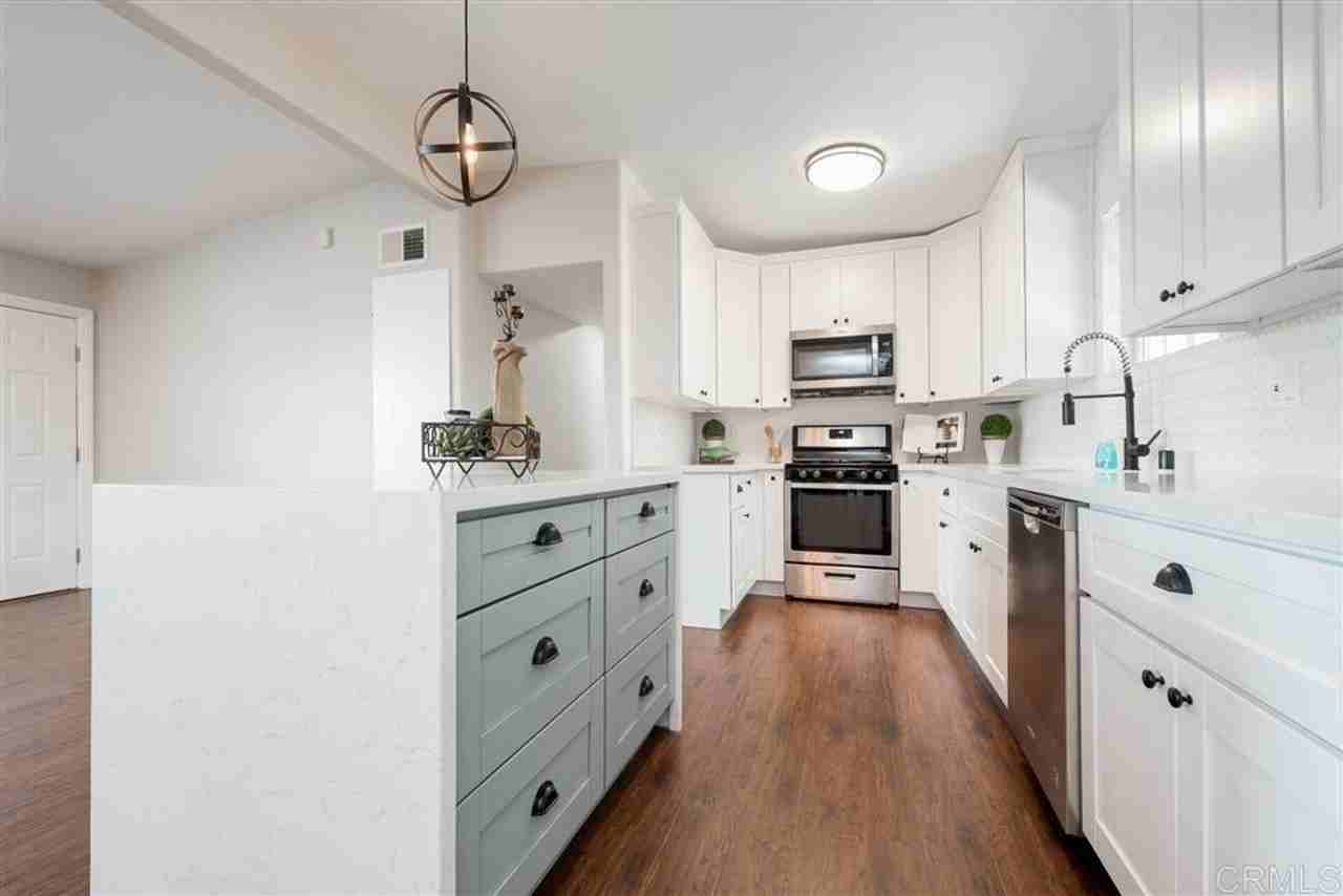 4981 Dawne St - Photo 2 of 8