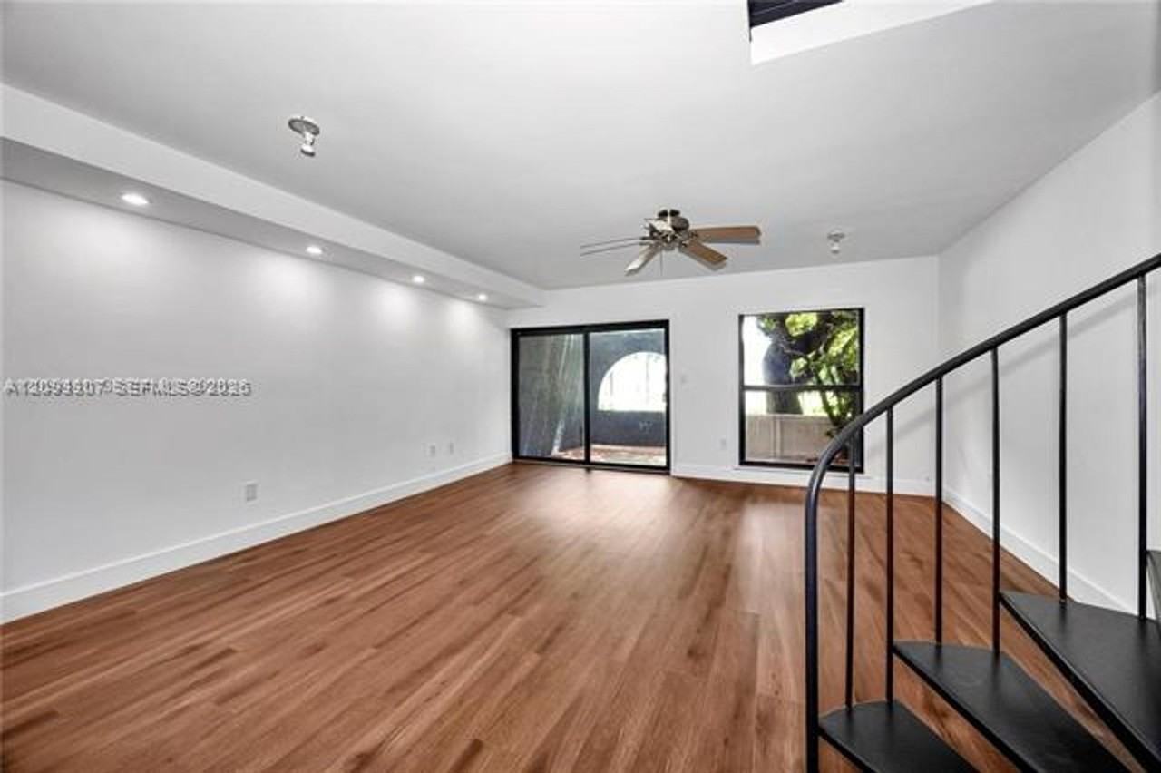 3808 3808 NE 6th Ave th 3808 - Photo 7 of 33
