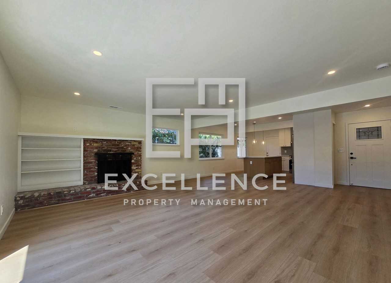 405 Leota Ave - Photo 3 of 13