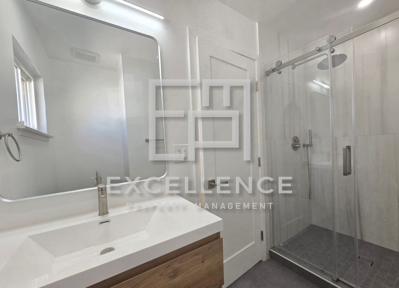 405 Leota Ave - Photo 6 of 13