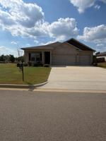 featured image of 13937 Lannister Ln