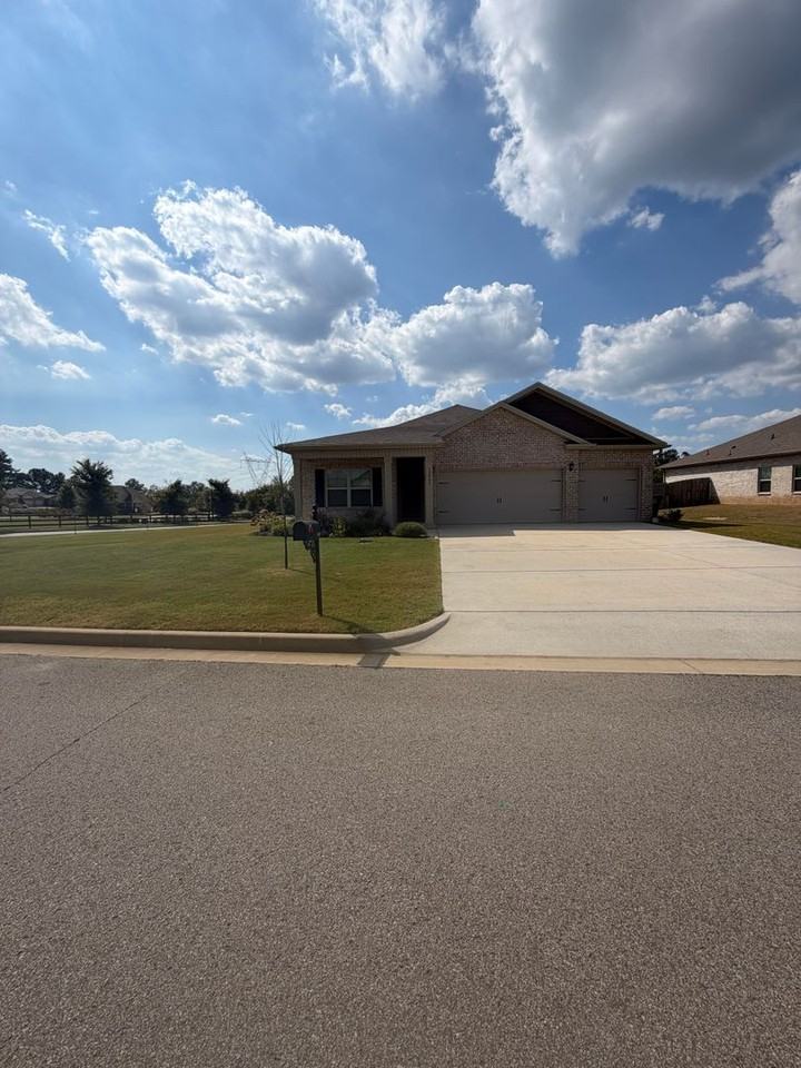 13937 Lannister Ln - Photo 2 of 22