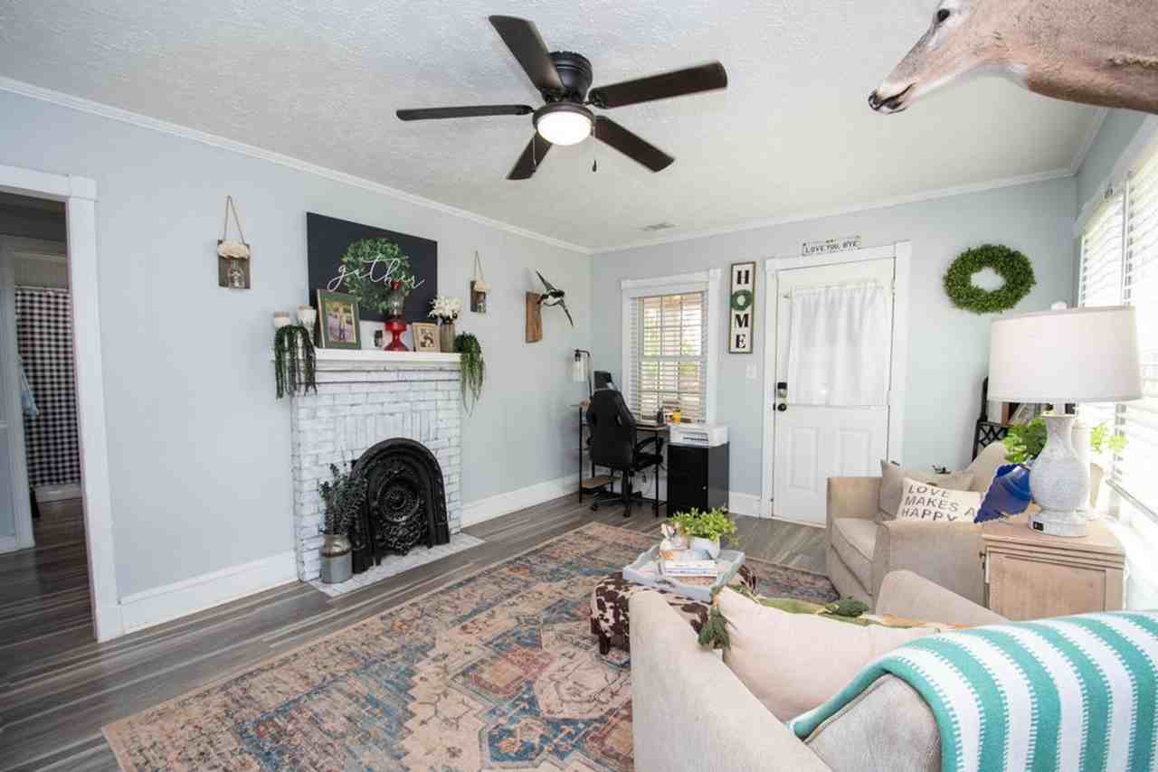 333 Carver Rd - Photo 2 of 35