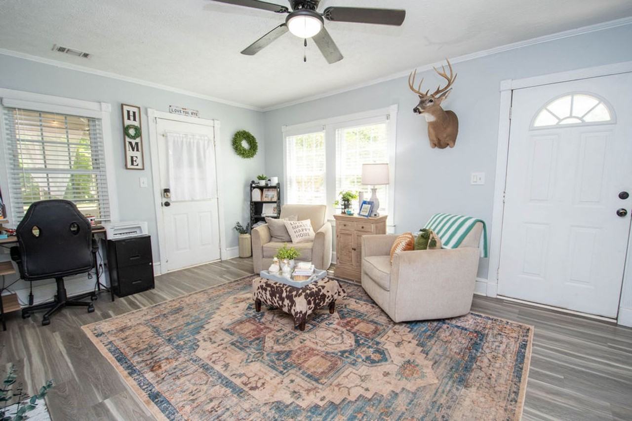 333 Carver Rd - Photo 4 of 35
