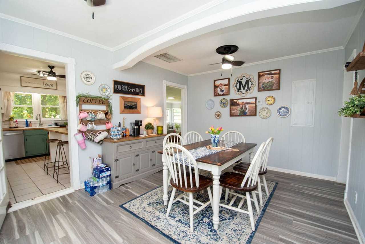 333 Carver Rd - Photo 6 of 35
