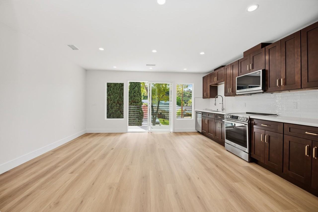 5768 Campanile Way - Photo 2 of 19