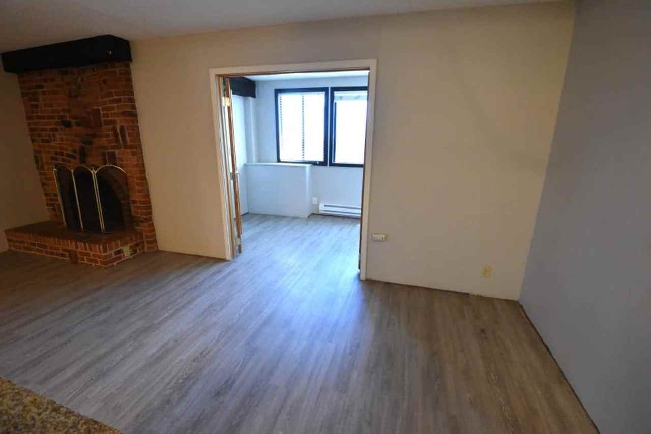 805 29th St - Photo 6 of 31
