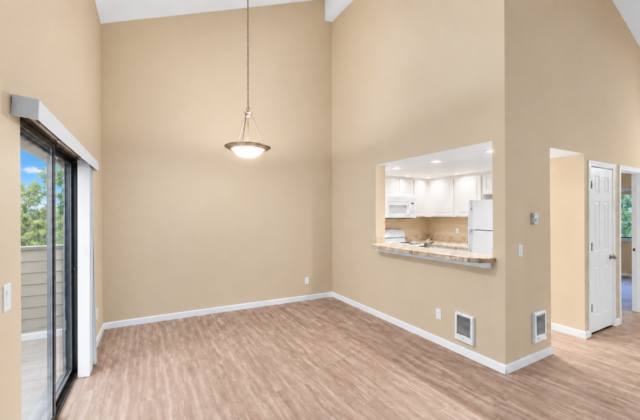 10025 Se Talbert St - Photo 5 of 17