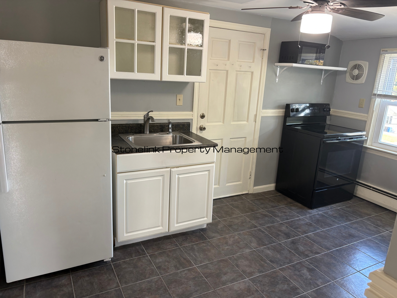 39 George Waterman Rd - Photo 2 of 8