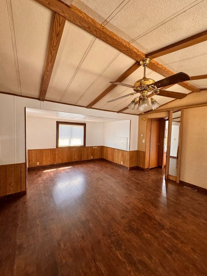 341 E 5th Ave Apt 7 - Photo 2 of 16