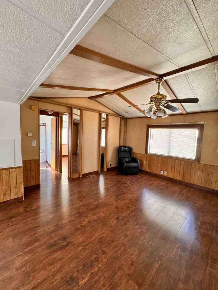341 E 5th Ave Apt 7 - Photo 3 of 16