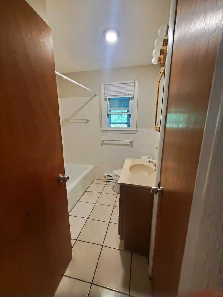 49 Greenough St - Photo 3 of 14