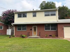 19 Michele Dr - Photo 1 of 1
