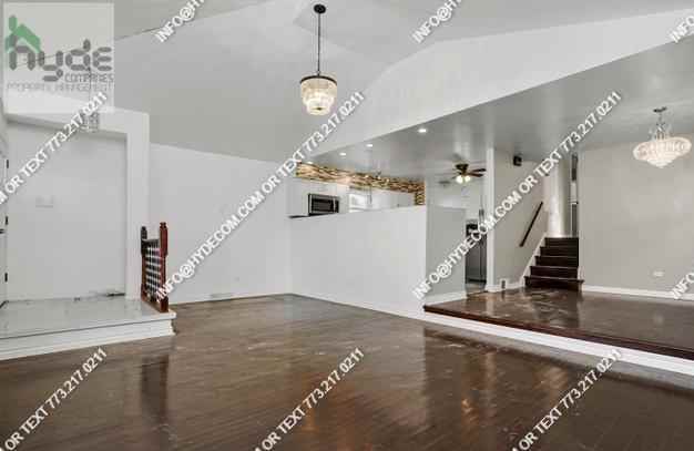 524 E 89th Pl #1 - Photo 2 of 7