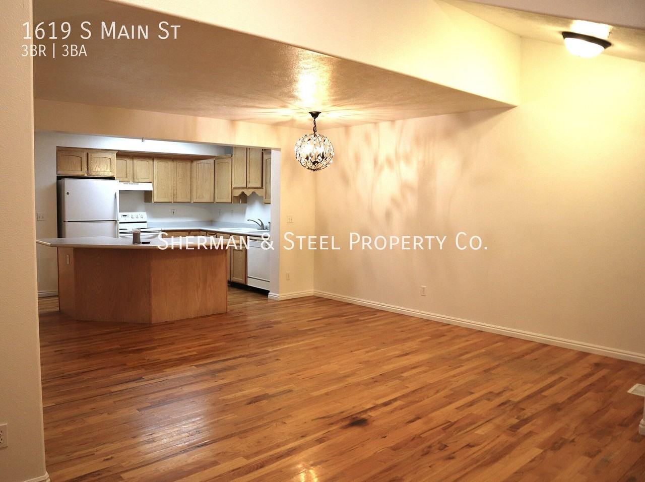 1619 S Main St - Photo 5 of 22