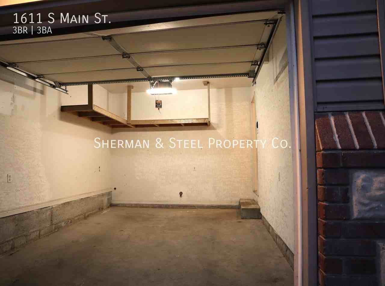 1611 S Main St - Photo 5 of 31