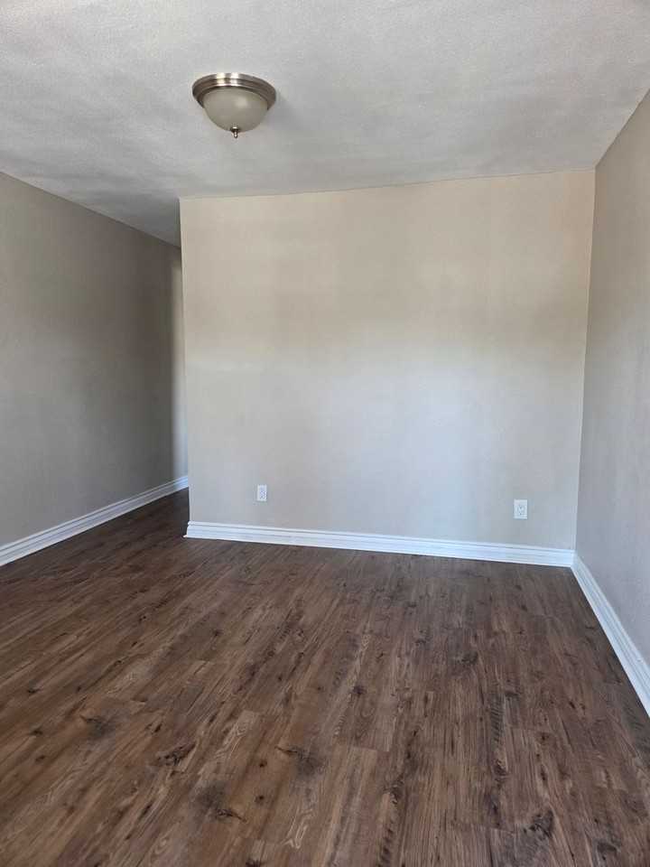 1160 Vine St - Photo 4 of 21