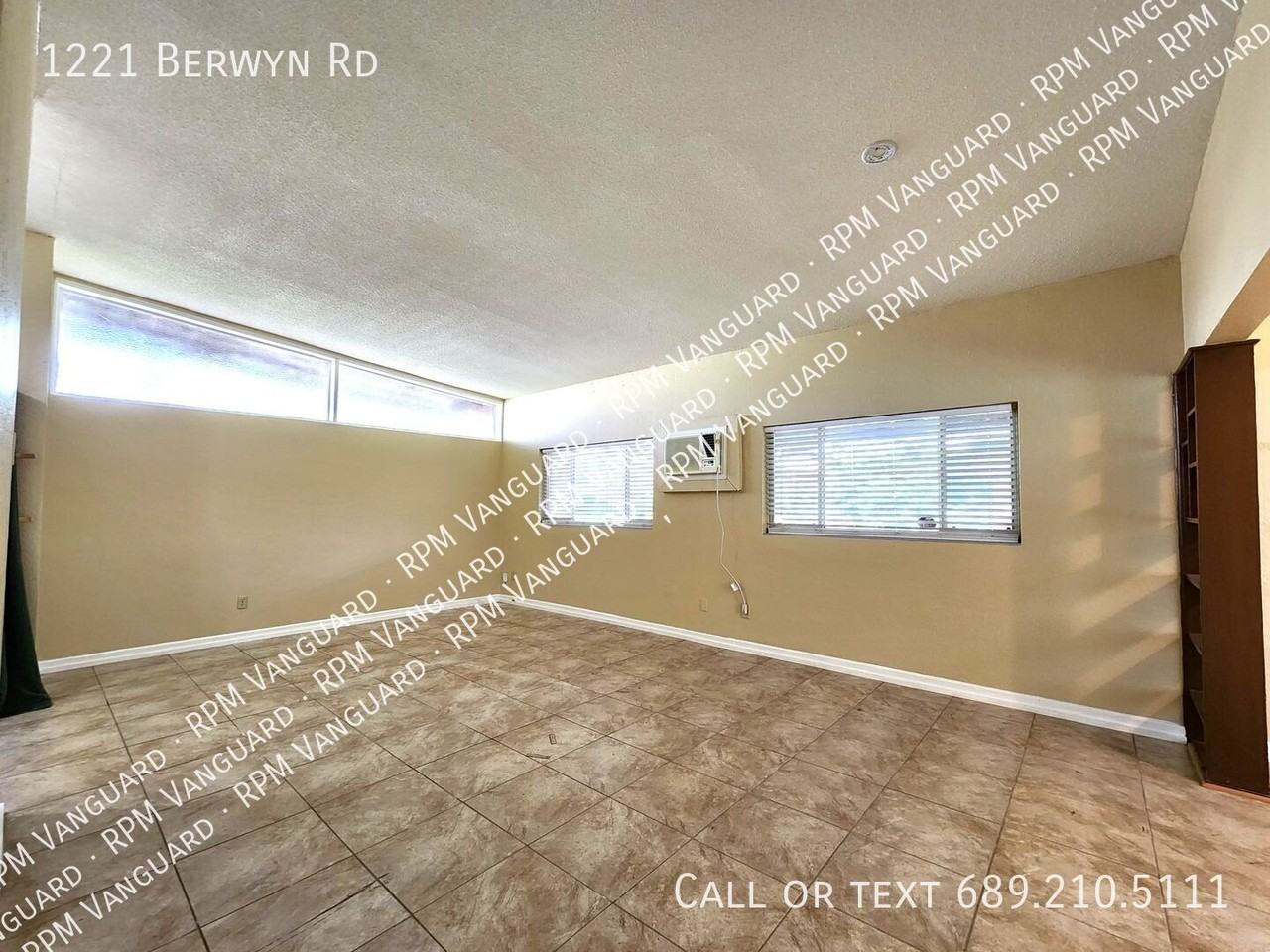 1221 Berwyn Rd - Photo 3 of 16