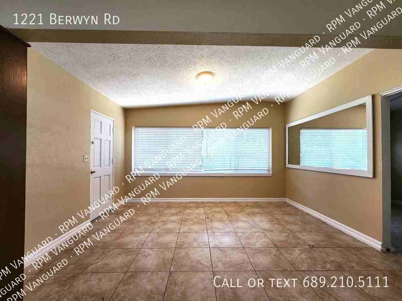 1221 Berwyn Rd - Photo 5 of 16