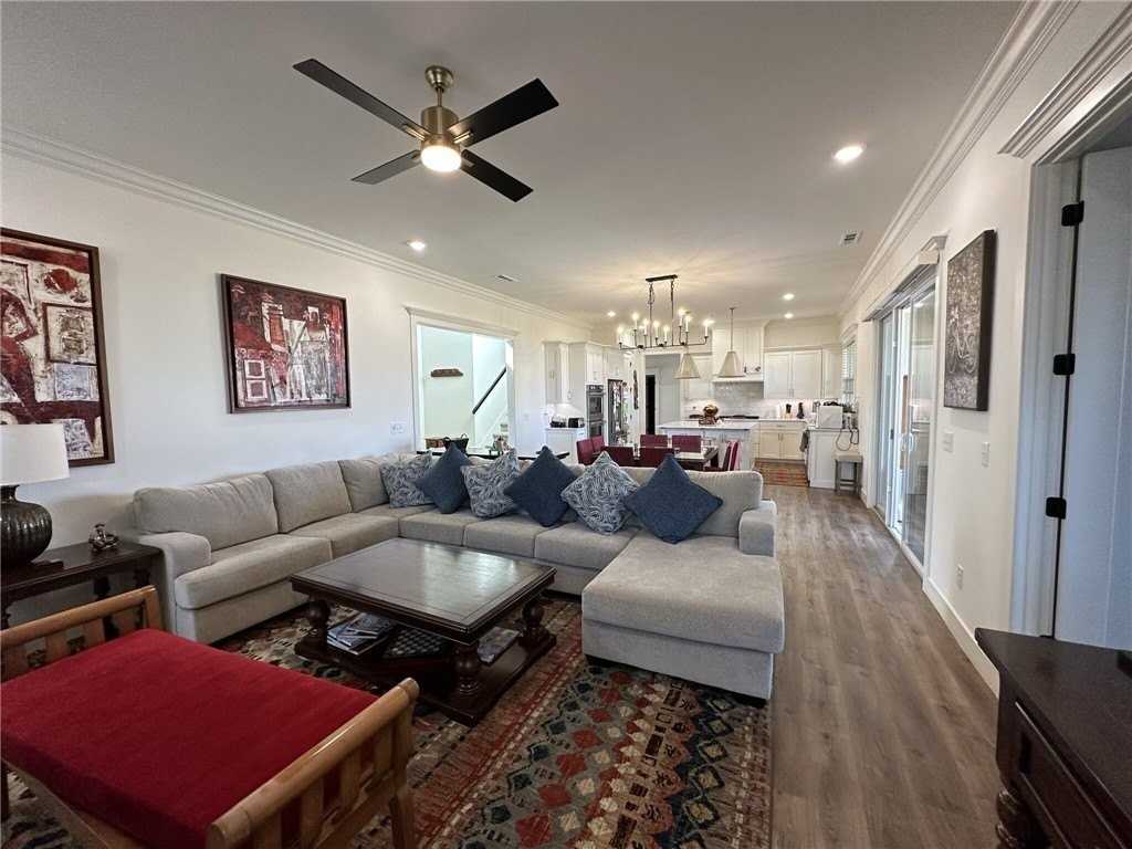 2705 S 20th Pl - Photo 4 of 42