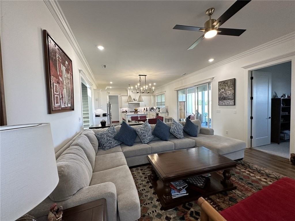 2705 S 20th Pl - Photo 5 of 42