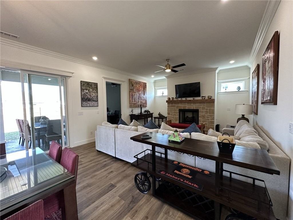 2705 S 20th Pl - Photo 6 of 42