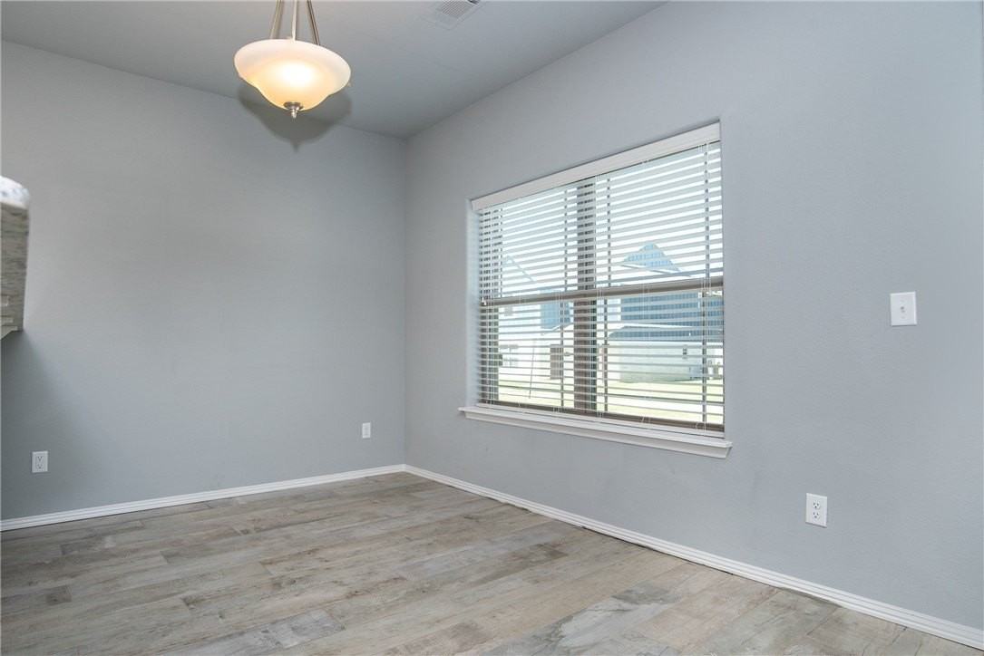 1324 Corsica Room 2 Drive - Photo 6 of 11