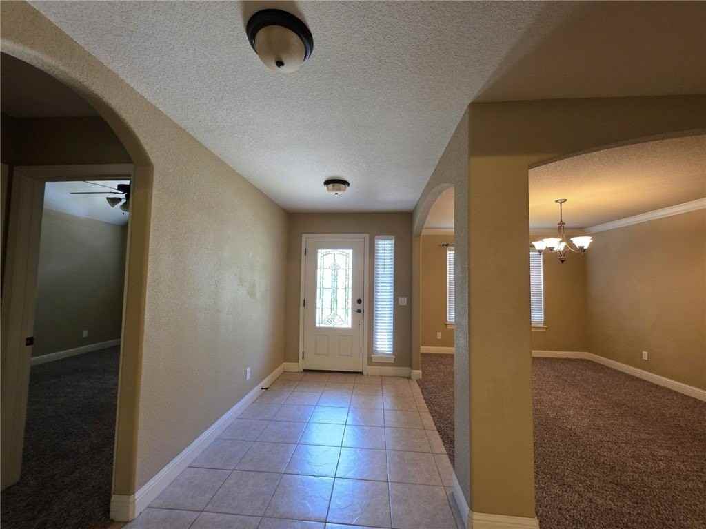 16 Sullivan Dr - Photo 2 of 25