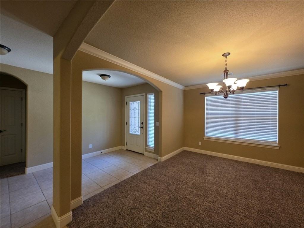 16 Sullivan Dr - Photo 3 of 25