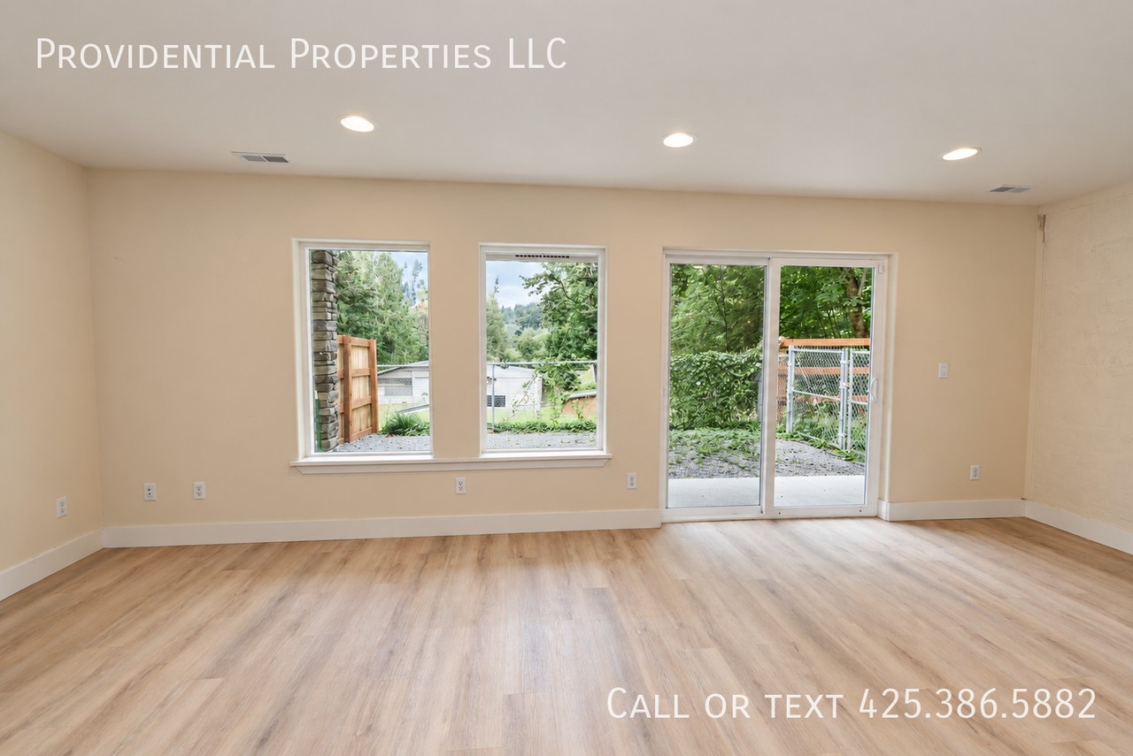 1722 264th Ave Ne - Photo 5 of 26
