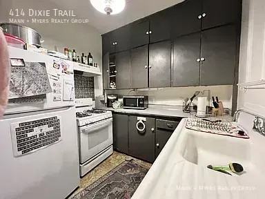 414 Dixie Trl - Photo 3 of 24