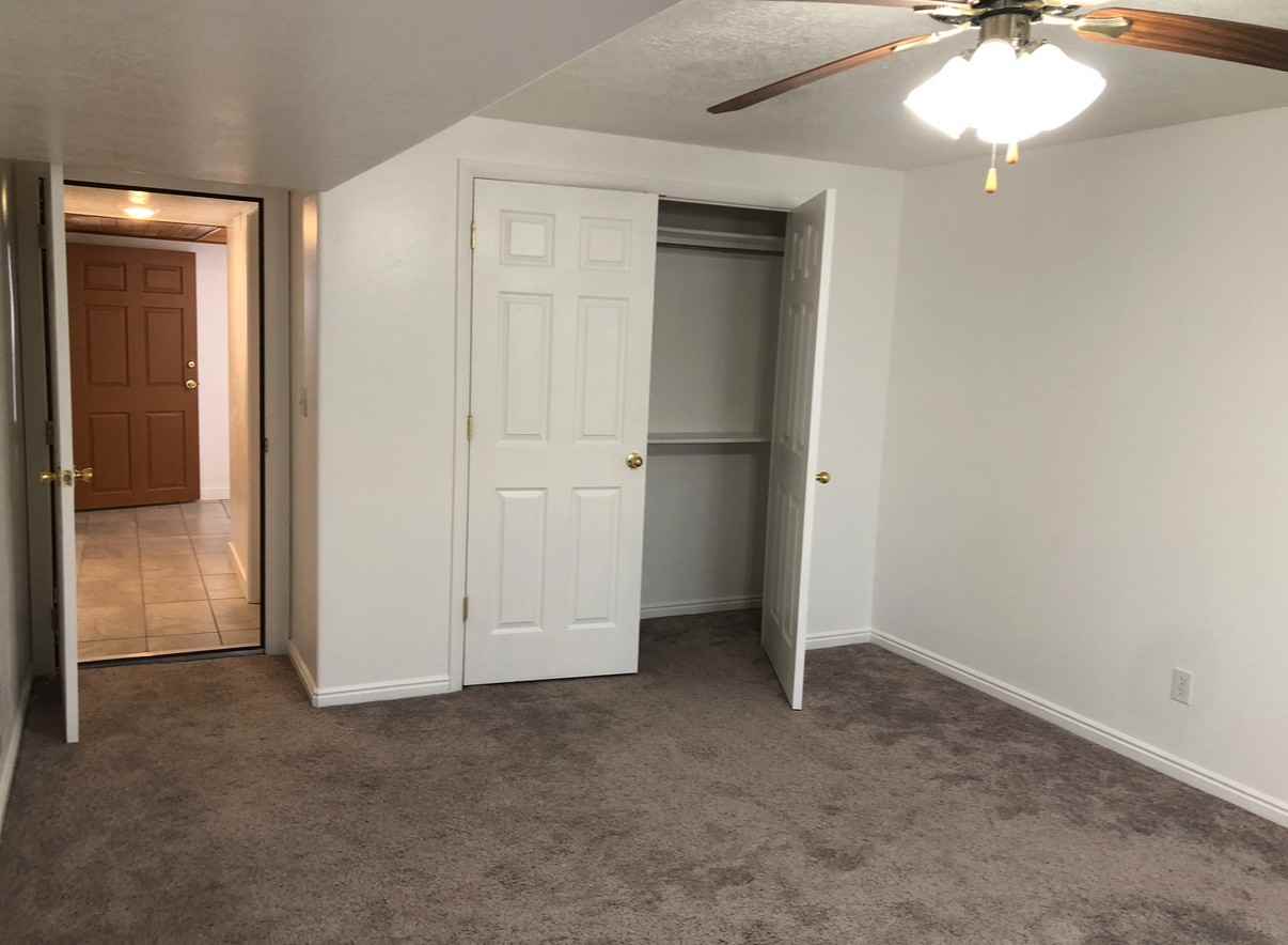 116 W Salem Hills Dr #1 - Photo 7 of 11