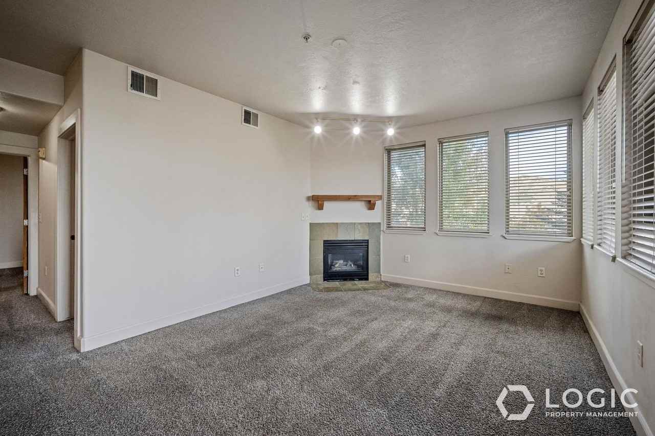 6605 Powderwood Rd #E102 - Photo 7 of 20
