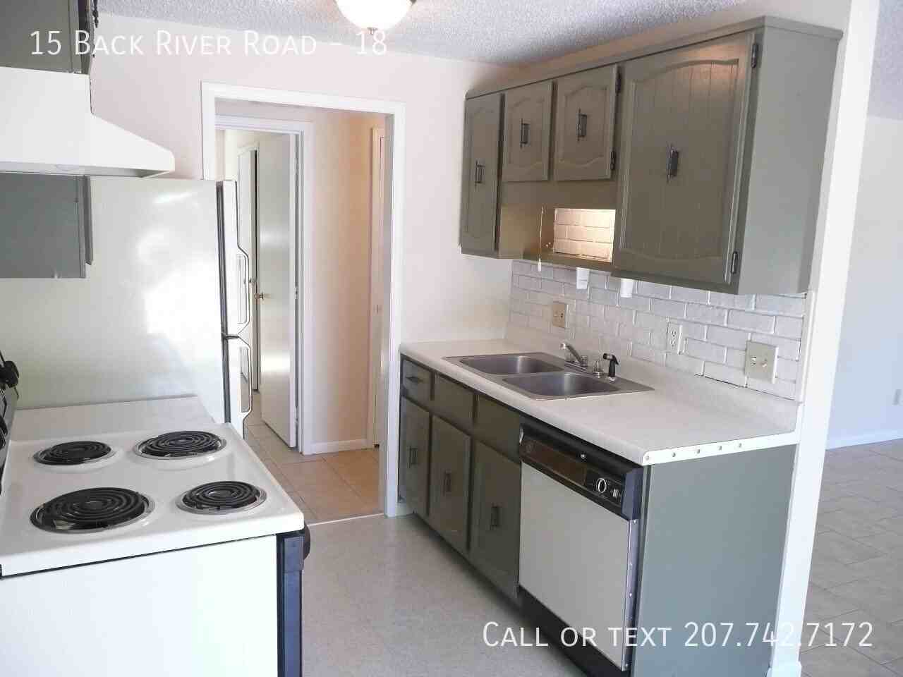 15 Back River Rd #18 - Photo 2 of 12