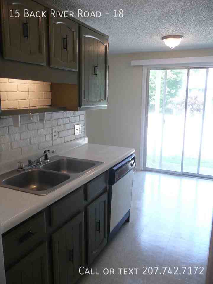 15 Back River Rd #18 - Photo 3 of 12