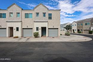 2236 W Laurie Ln - Photo 1 of 1